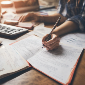 Your Guide to Finding and Applying for Scholarships in America