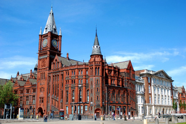 PhD Position in Analysis of Plasma-Water Interfaces, United Kingdom